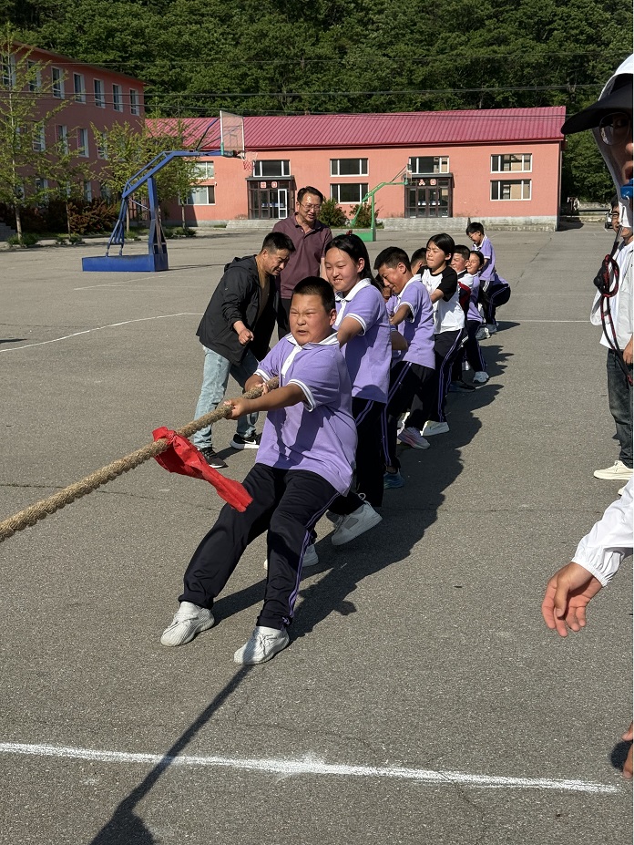 岔校拔河2.jpg