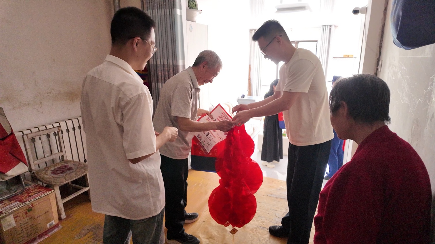 平庄城区街道天山社区“粽情端午，邻里同乐”节日主题活动照片5_副本.jpg