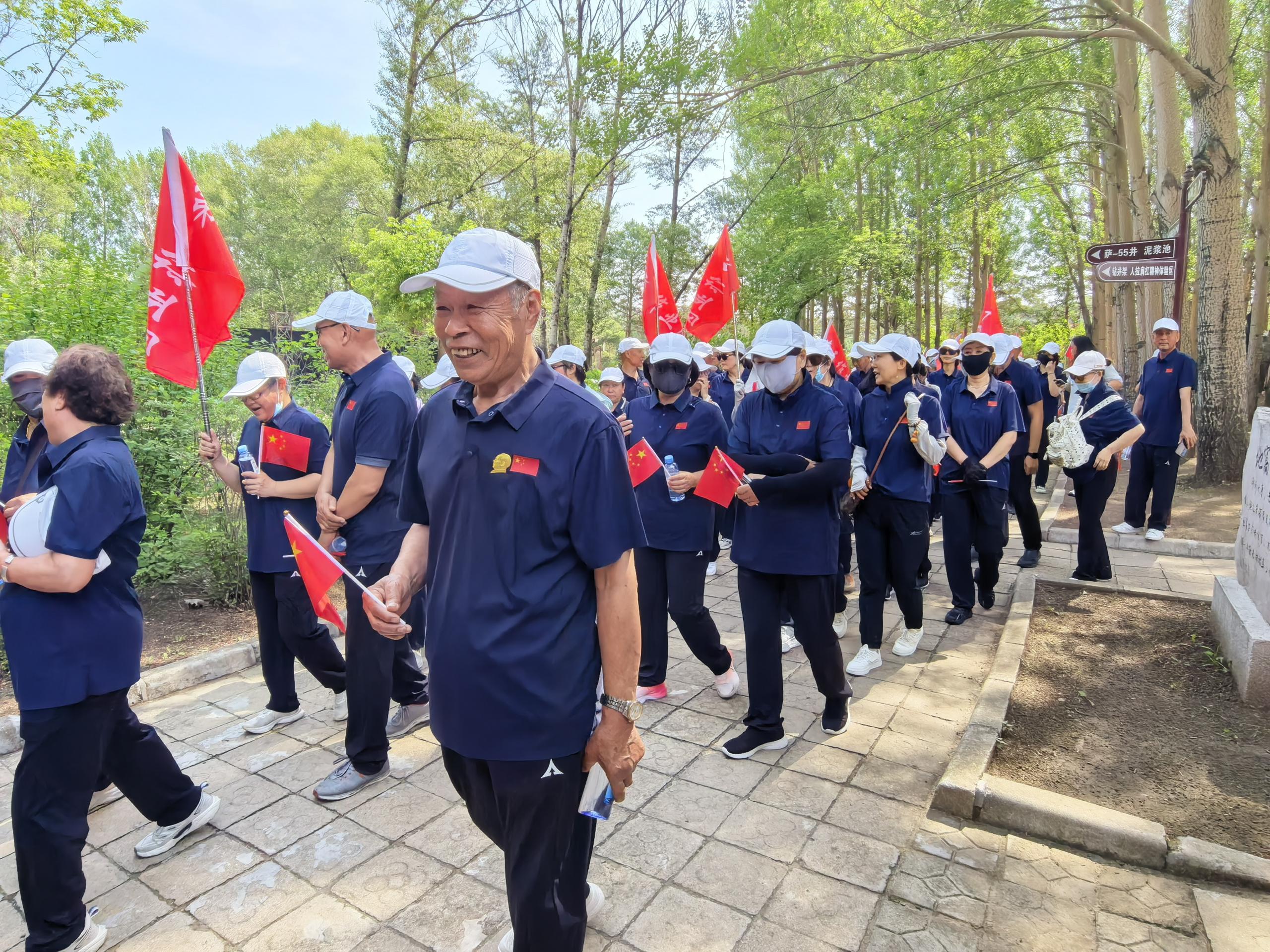 中国石油大庆油田大庆油田第二采油厂关工委开展“坚守初心使命 再创大庆荣光”参观活动2.jpg