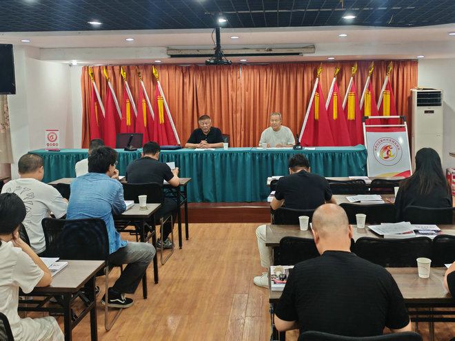 桃源镇铜罗社区：加强学习培训  筑牢关爱根基.jpg