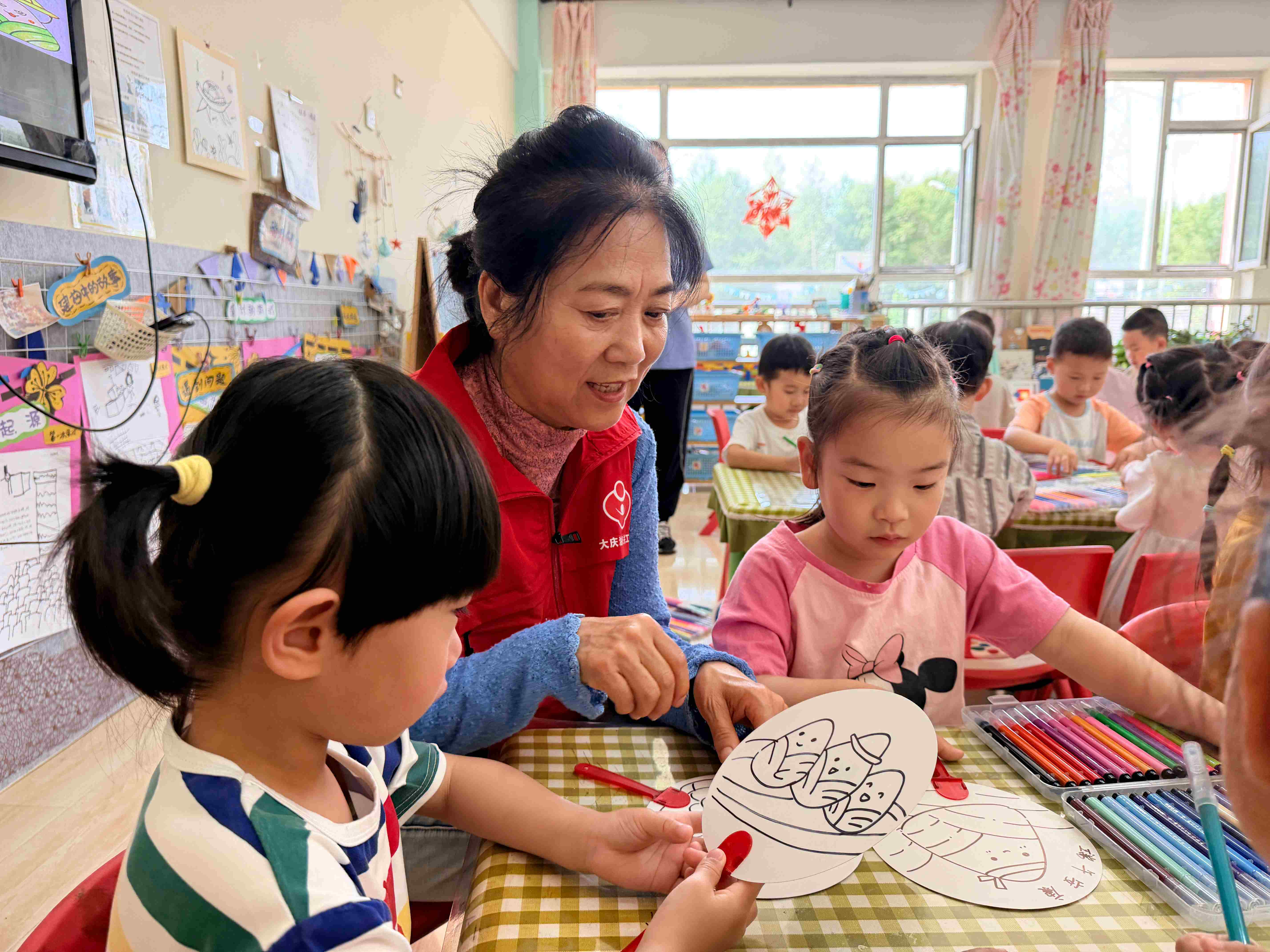 幼儿园活动1.jpg