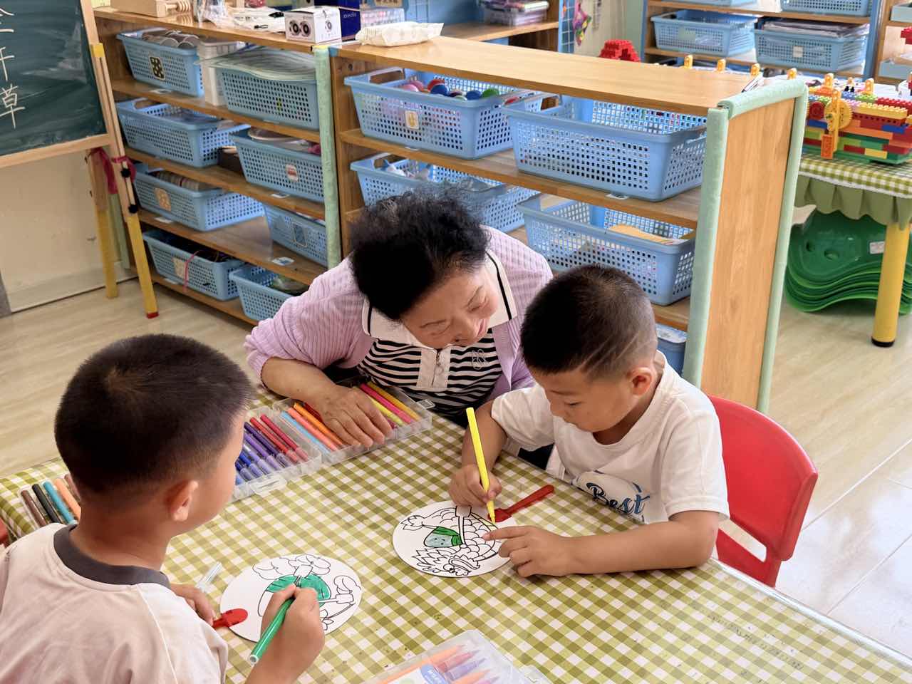 幼儿园活动3.jpg