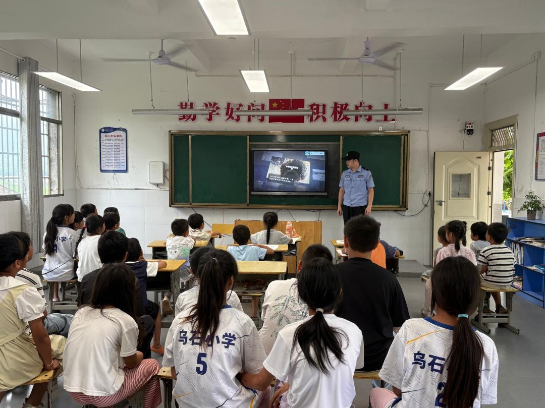 播放警示短片。.jpg