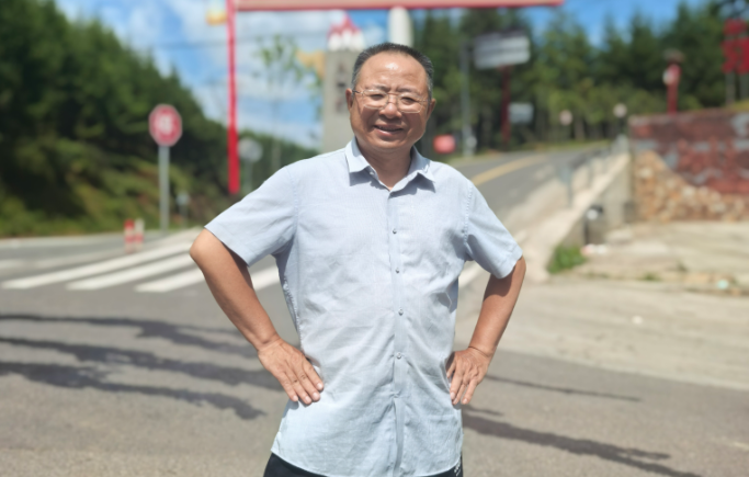 昭觉霓裳：穿在身上的历史