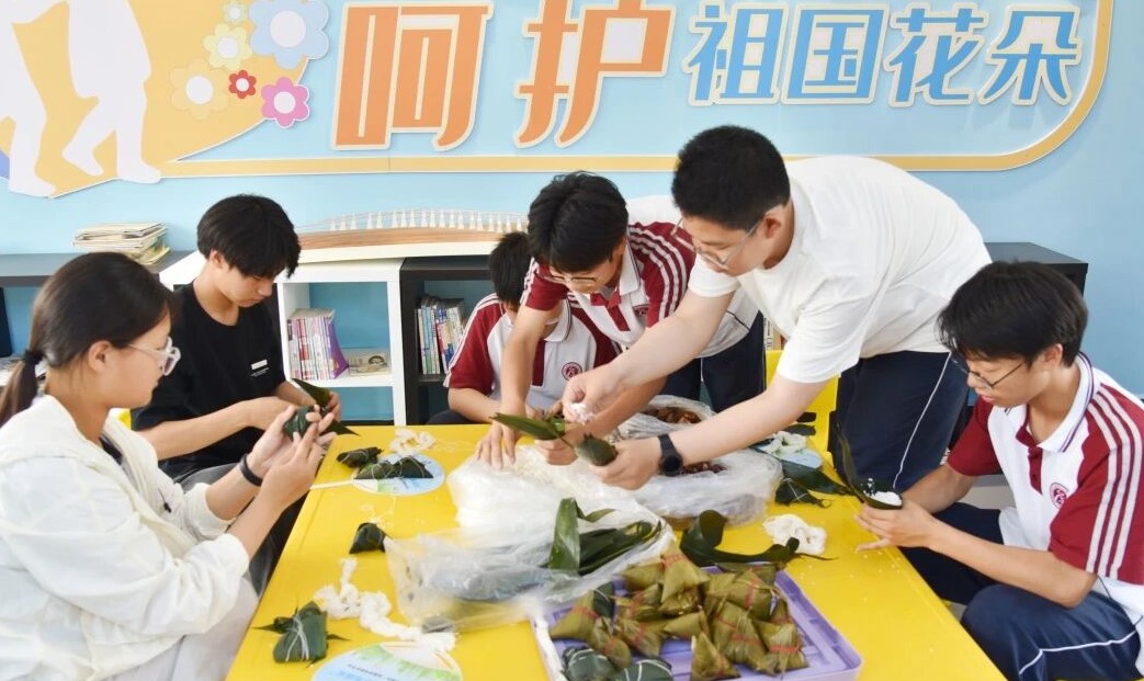 粽叶飘香迎端午 情暖“一老一小”心——江苏省徐州市铜山区房村镇关工委开展端午节传统文化教育活动