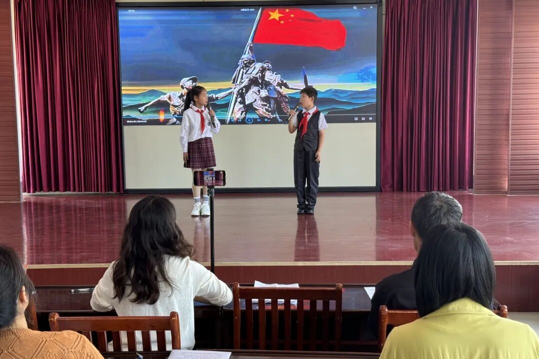 山东省临沂市河东区八湖镇刘店子中心小学举行“高举队旗跟党走 做新时代好少年”红色故事宣讲比赛