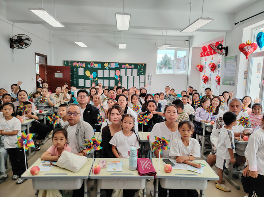 梦想翱翔二小 童年精彩启航——内蒙古自治区赤峰市元宝山区平庄矿区第二小学2026级萌娃入学啦
