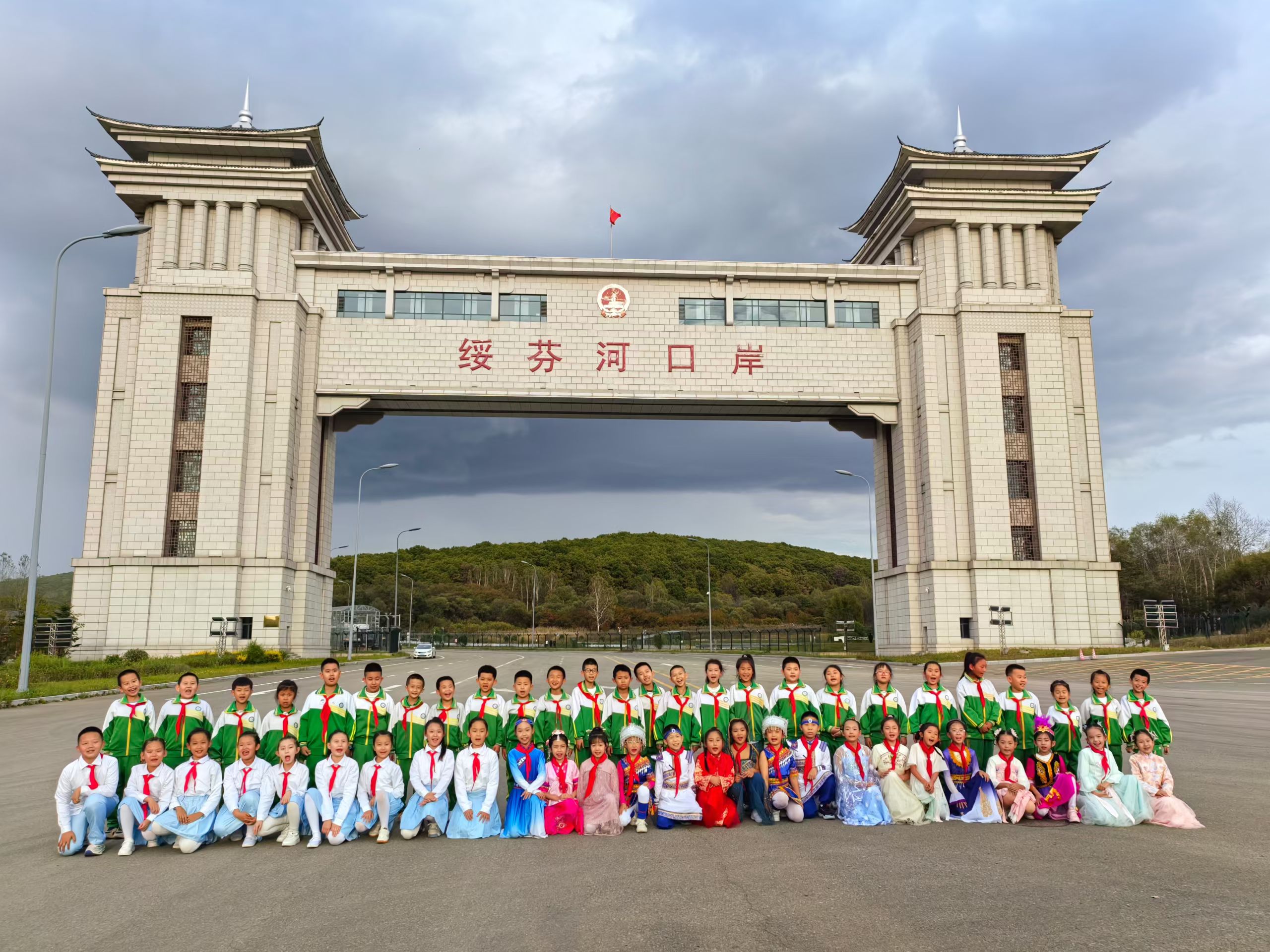 从听故事到讲故事——黑龙江省牡丹江市绥芬河红色亲子游的育人探索