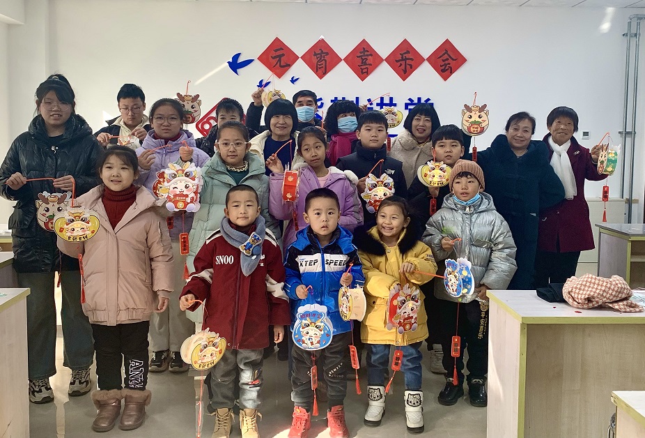 河北省秦皇岛市抚宁区关工委开展“龙灯迎吉祥，欢乐闹元宵”主题活动