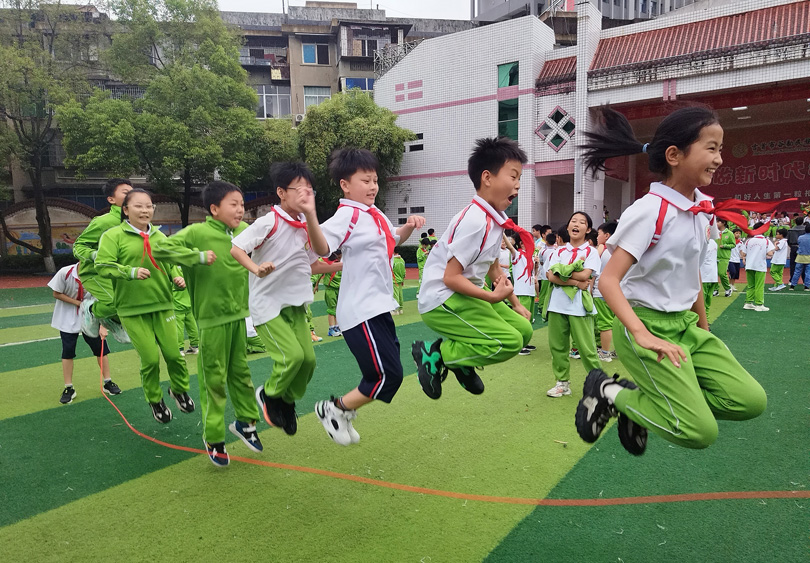 湖南吉首市谷韵民小关工委：展少年活力，享运动乐趣