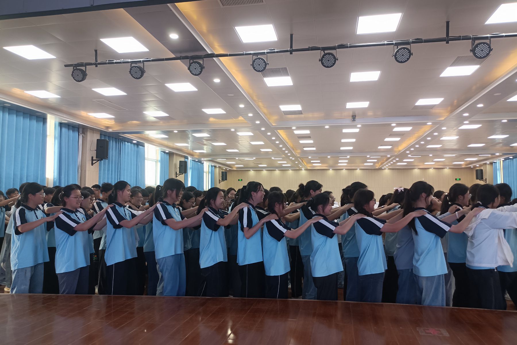 安徽省阜阳市阜南县地城镇中心学校关工委举办中考减压团辅活动