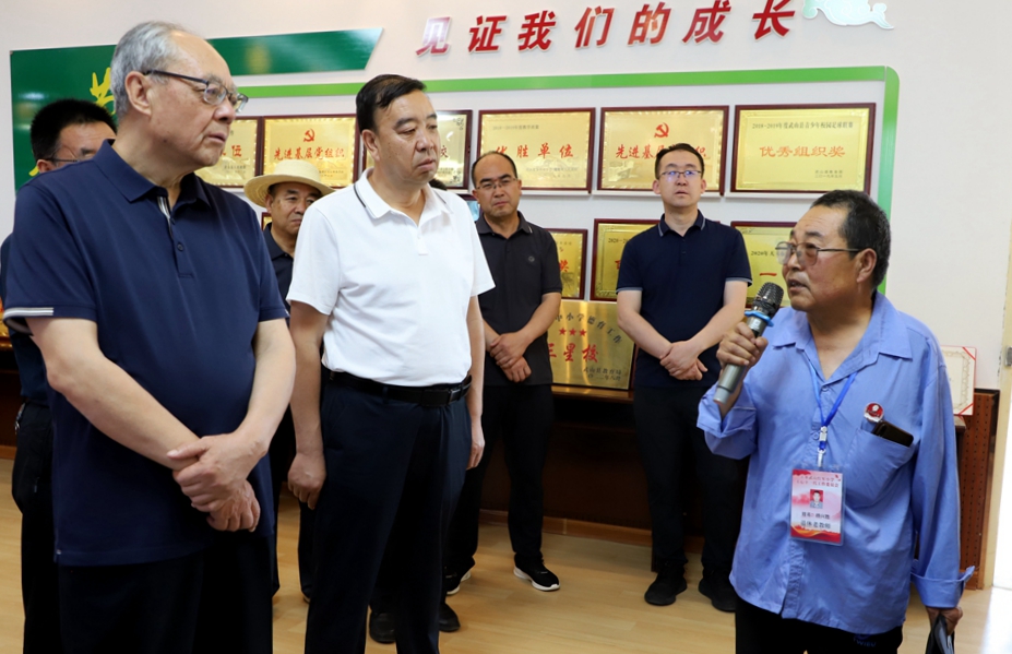 甘肃省关工委调研武山县关心下一代工作
