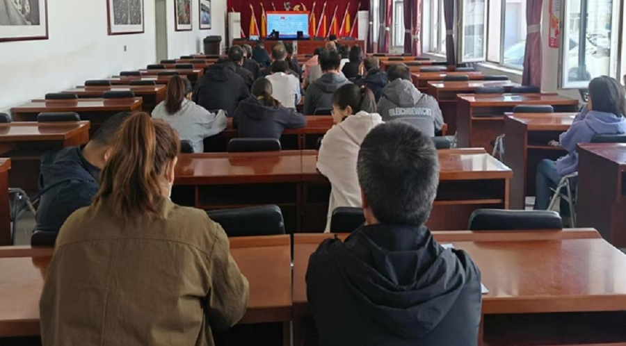 赤峰市敖汉金厂沟梁关工委组织开展党纪学习教育活动