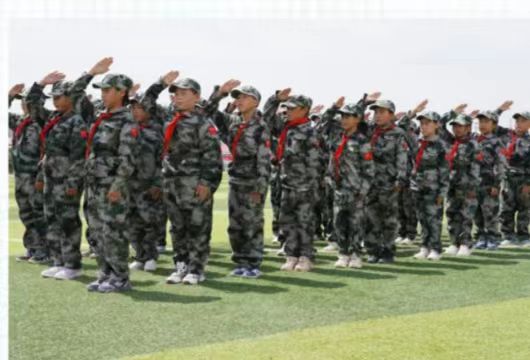 内蒙古赤峰市翁牛特旗新苏莫苏木中心小学关工委军训活动：戎装展英姿 学子扬军魂