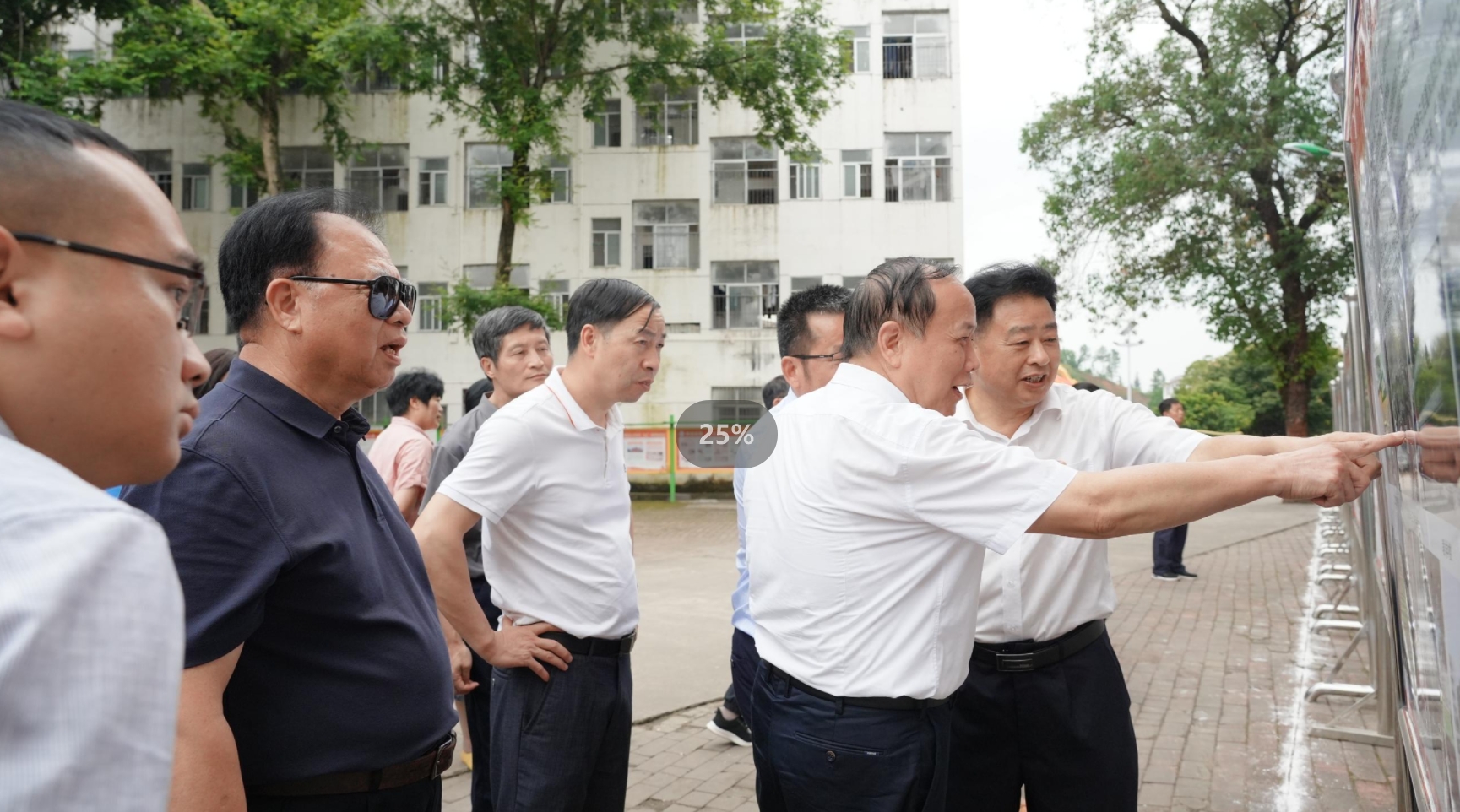 江西省赣州市关工委专职干部培训班学员来赣县区开展现场教学