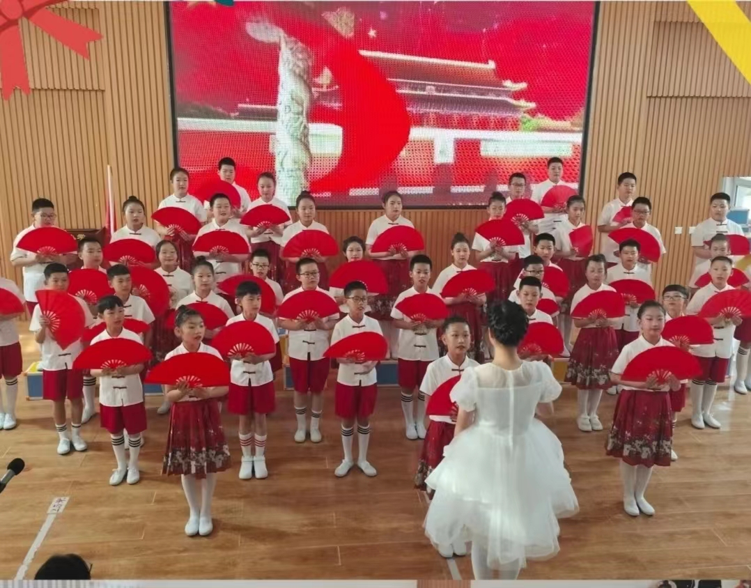 内蒙古赤峰市翁牛特旗乌丹第四小学关工委开展红歌比赛活动
