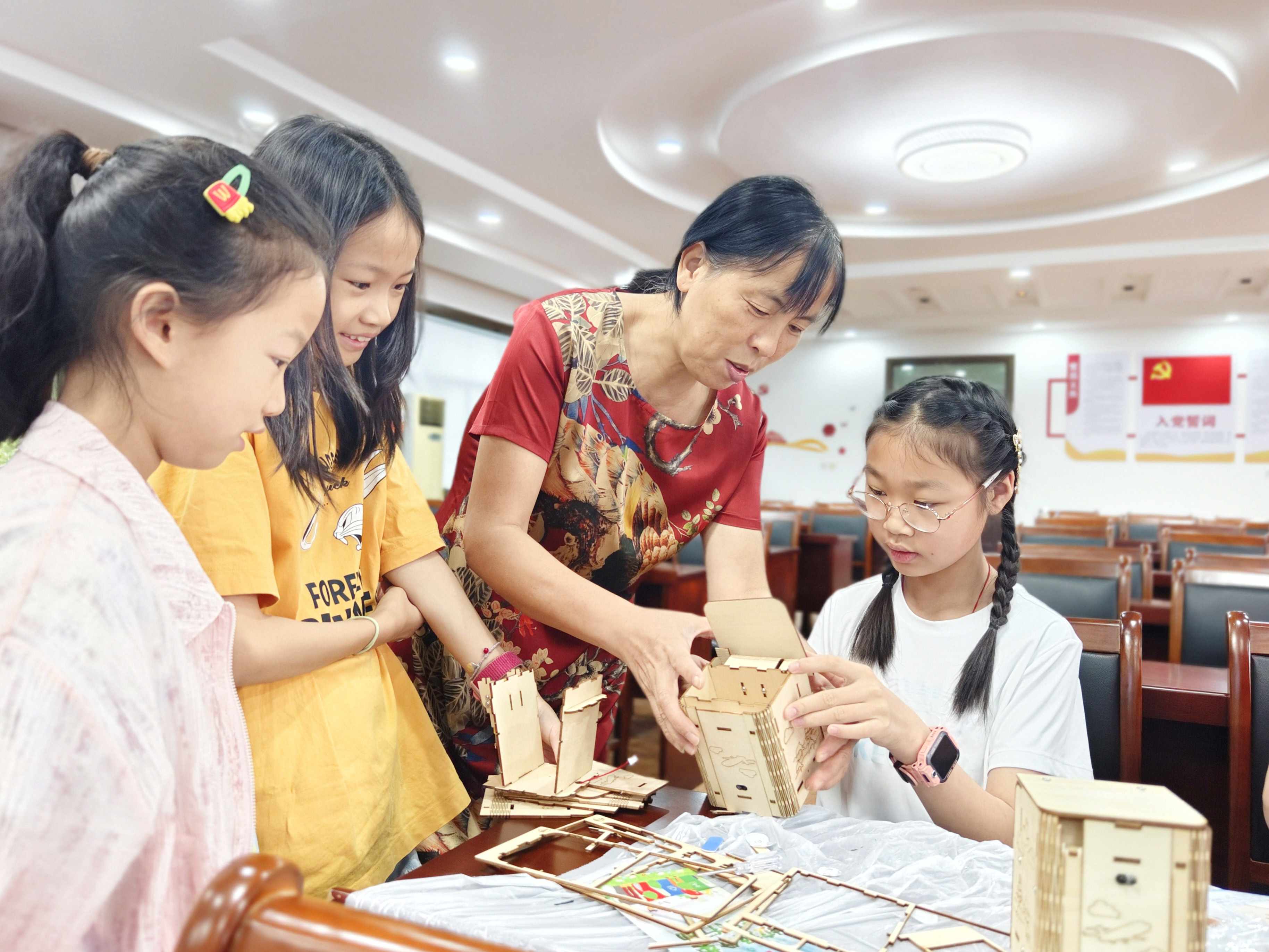 江苏省无锡市惠山区玉祁街道黄泥坝村关工委：垃圾分类，举手之劳