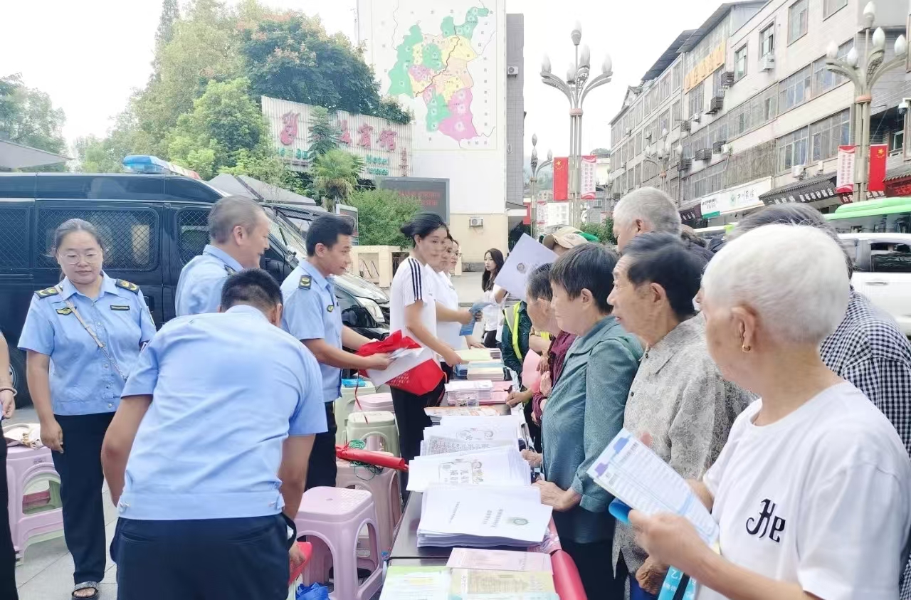 四川省凉山州甘洛县开展2024年“质量月”宣传活动