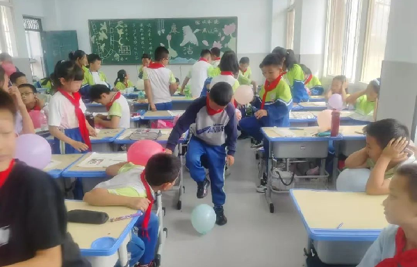 宣泄情绪 拥抱快乐 ——凉山州喜德县关工委开展心理健康教育工作