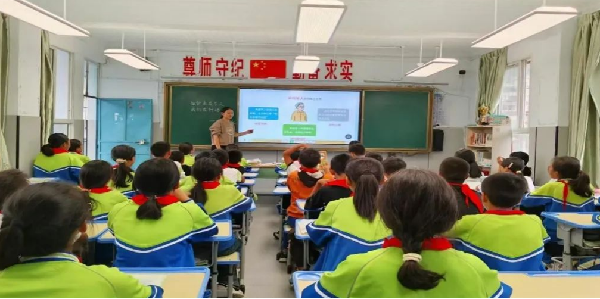 保护未成年人 我们在行动 ——凉山州喜德县关工委开展保护未成年主题活动