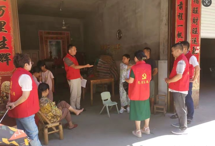 江西抚州崇仁县孙坊镇初级中学关工委开展学生校外租房住宿安全隐患排查活动