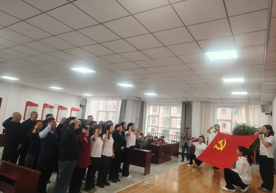 内蒙赤峰敖汉旗旗惠州振兴社区关工委组织开展“金秋送暖 敬老爱党”重阳节主题活动