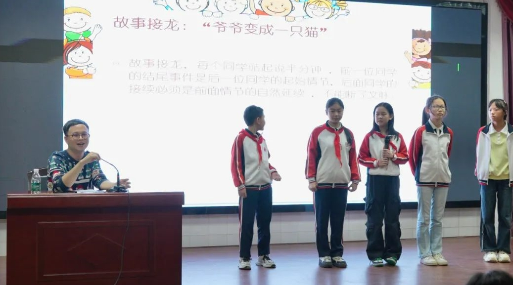 江西抚州崇仁县图书馆关工委联合县妇联、江重实验小学举办“崇图大讲堂之儿童的文学阅读与写作”讲座
