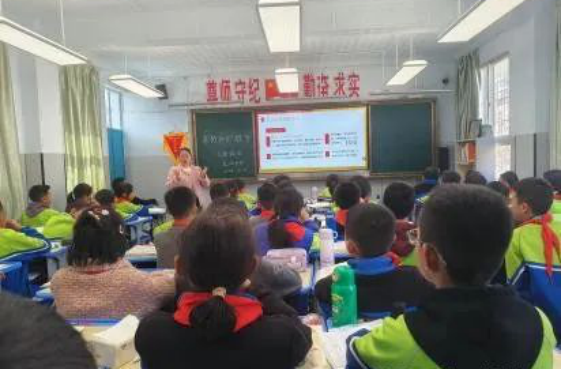 四川省凉山州喜德县关工委赴城关小学开展消防安全知识宣传主题活动