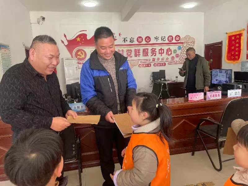 童心绘感恩，温情溢校园——江苏省徐州市铜山区前八段幼儿园关工委开展感恩节主题活动