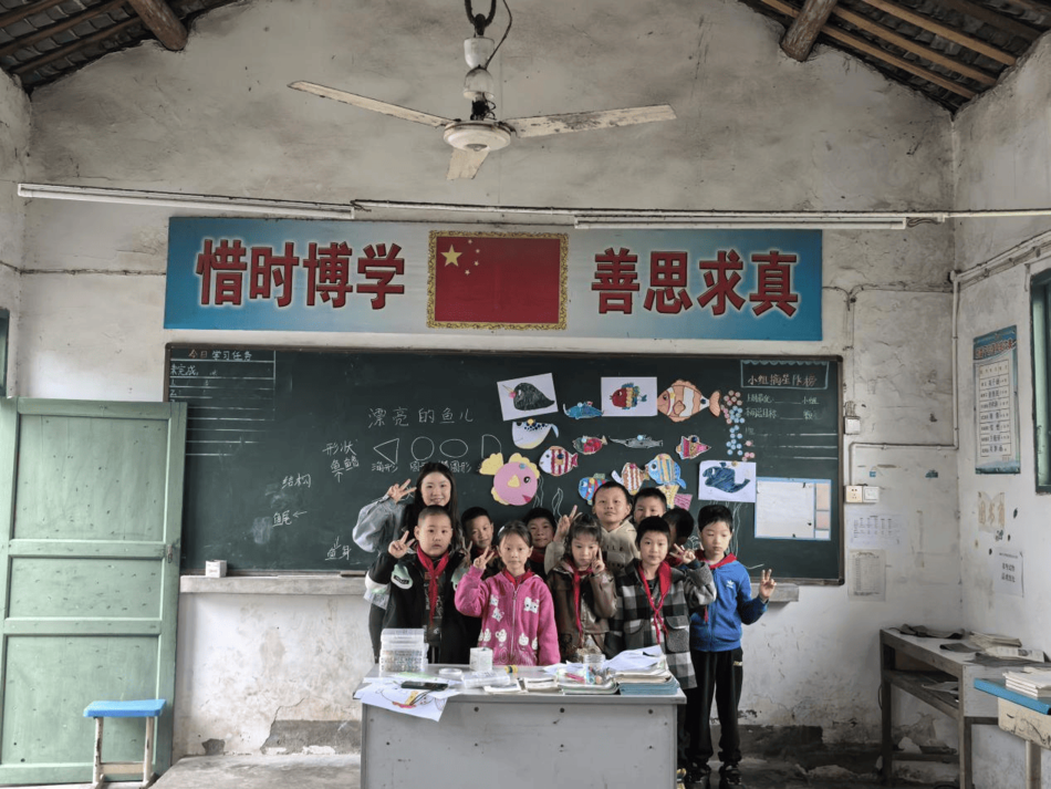 自贡市富顺县古佛镇开展“艺体课堂送教下乡”活动，促进教育优质资源共享与五育并举