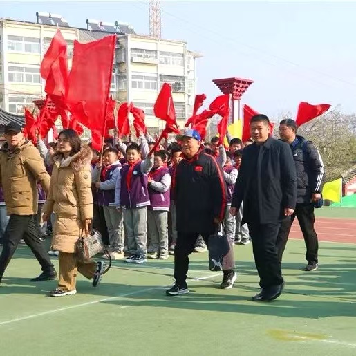 擂鼓摇旗震天响，昂首齐步奔向前——江苏省徐州市铜山区茅村实小关工委组织2024冬季师生长跑活动