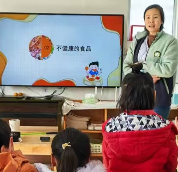 江苏省徐州市铜山区汉王镇中心幼儿园关工委举行食品安全主题教育活动