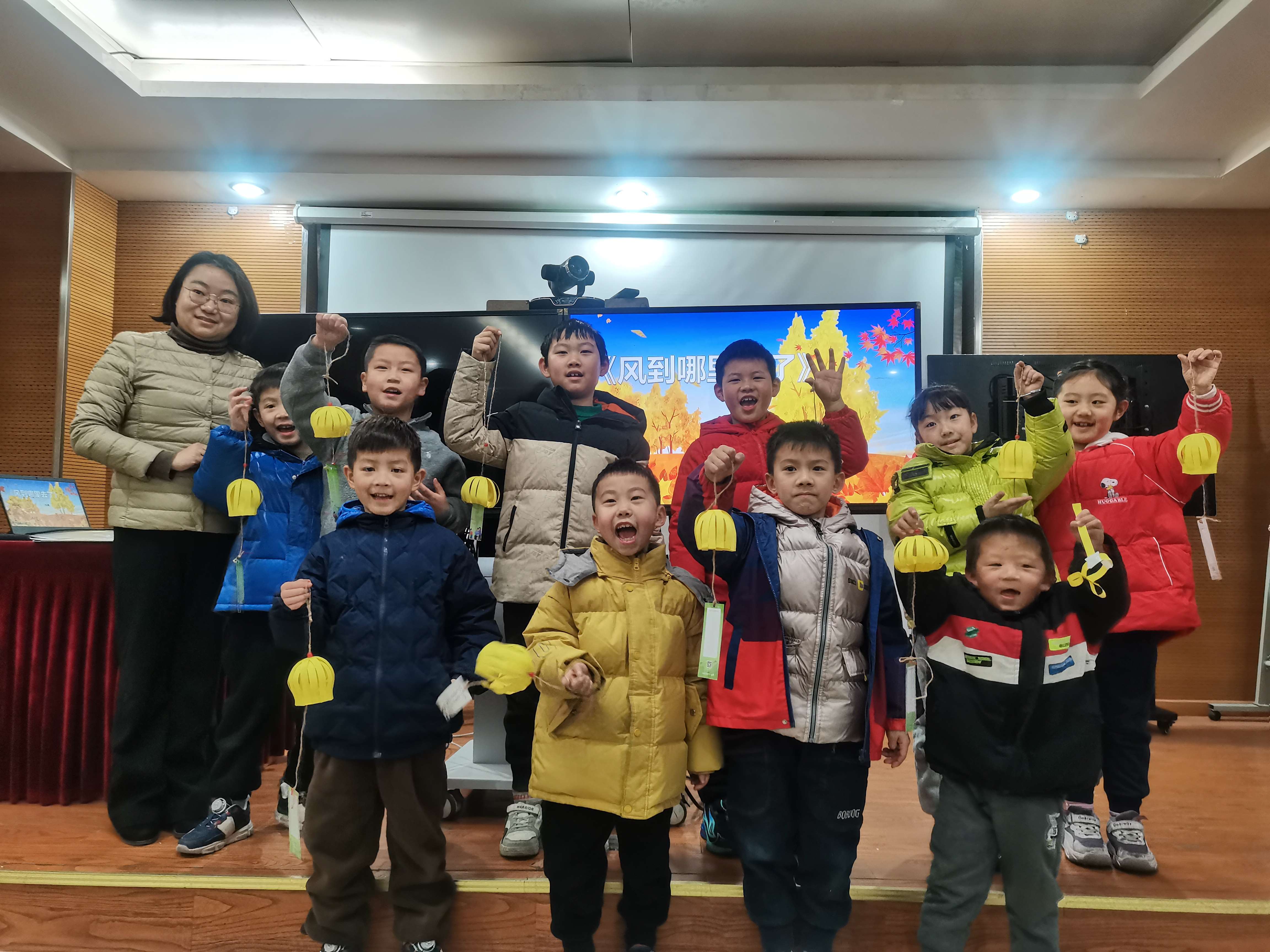 安徽省合肥市包河区滨湖世纪社区清枫居委会关工委开展《风到哪里去了》亲子共读活动