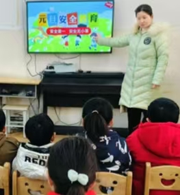 江苏省徐州市铜山区汉王镇刘庄幼儿园关工委举行元旦假期安全教育活动