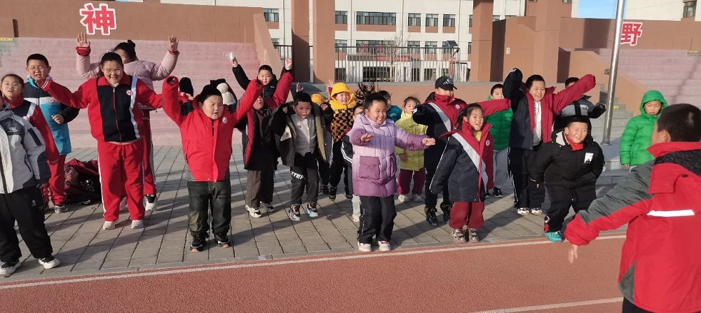 内蒙古自治区赤峰市翁牛特旗乌丹第六小学关工委：沃野课程促学生全面成长