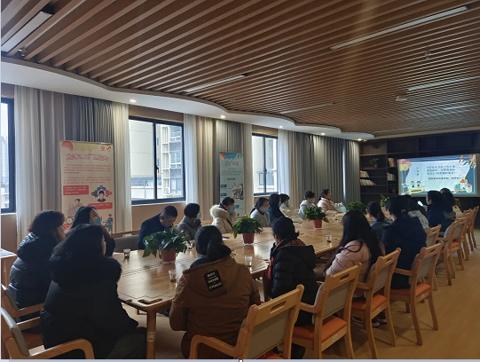 贵州省都匀市广惠街道大西门社区关工委：用心沟通，用爱陪伴