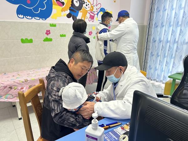 四川省凉山州宁南县卫生健康局关工委开展儿童先心病筛查救助活动
