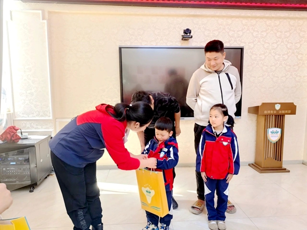 爱心传递，温暖同行 ——四川省凉山州宁南县第五幼儿园关工委开展关心关爱特殊儿童活动