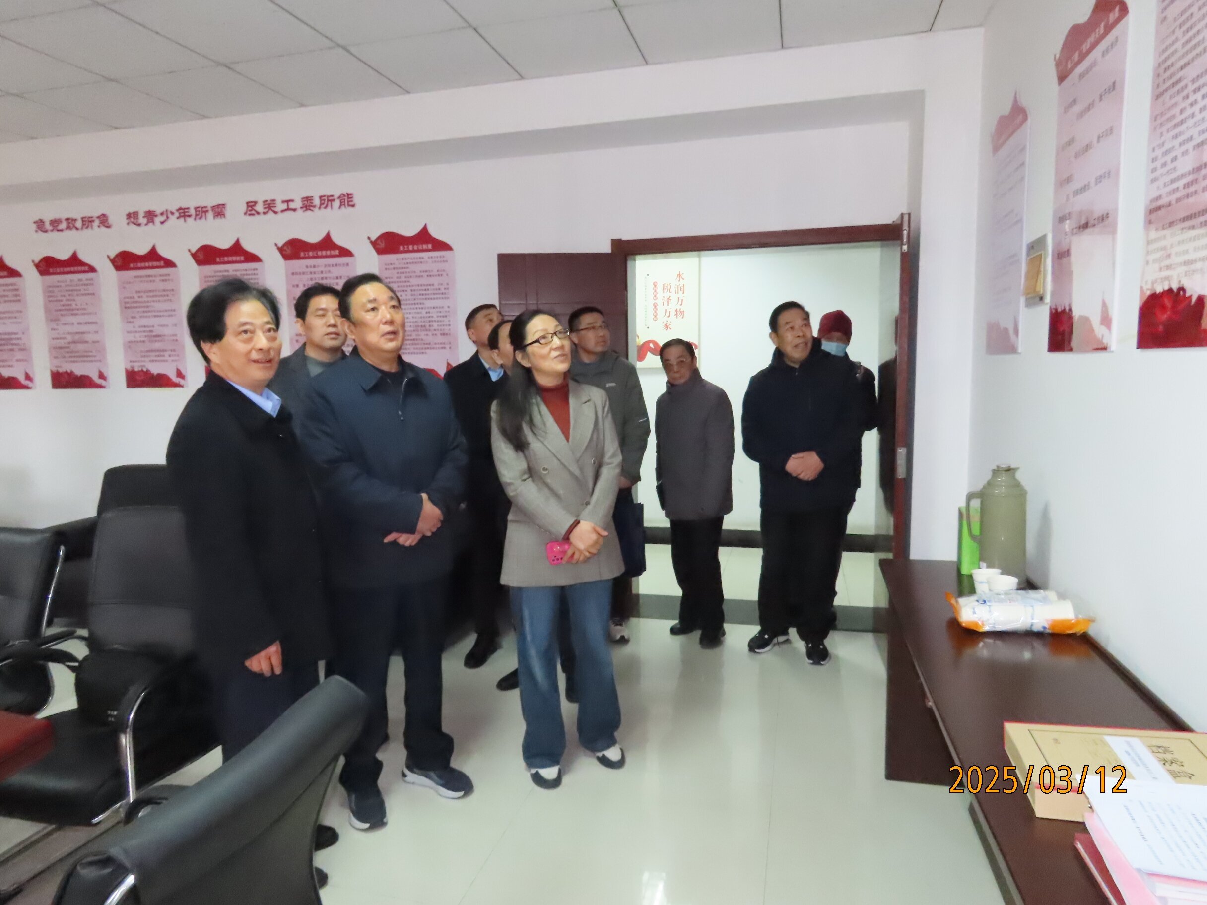 安徽省六安市关工委常务副主任曾庆丽一行到舒城开展“新春进百委、奋楫再出发”走访调研活动