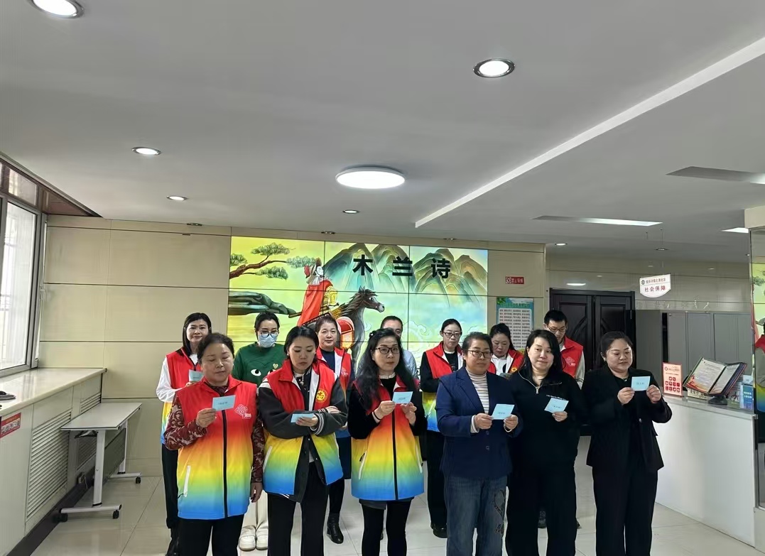 黑龙江省牡丹江市绥芬河市绥芬河镇北海社区关工委与社区工会联合开展“国学经典，心口相传”活动