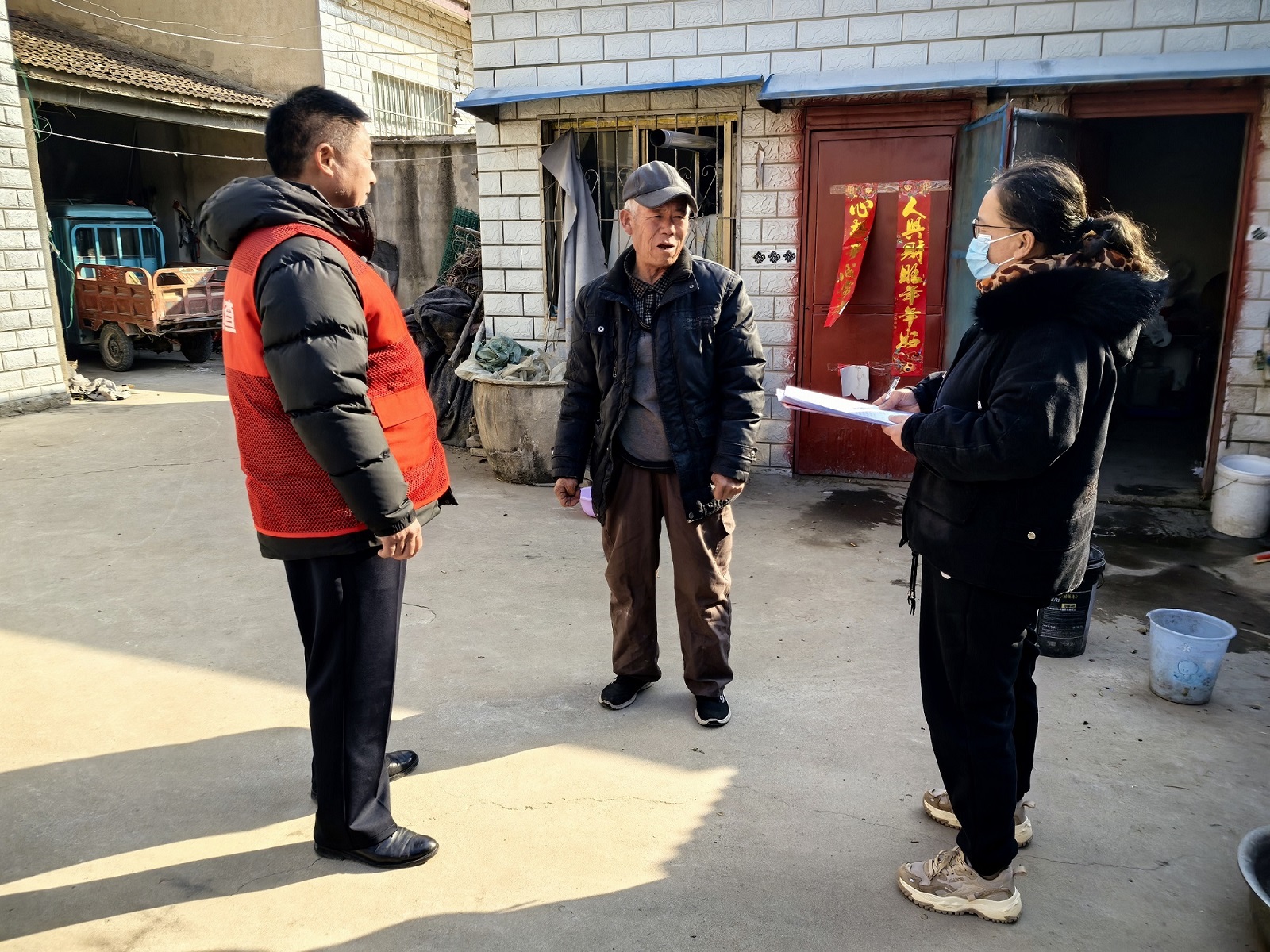 徐州经开区徐庄镇苑山村关工委用行动传递温暖 做独居老人的“贴心人”