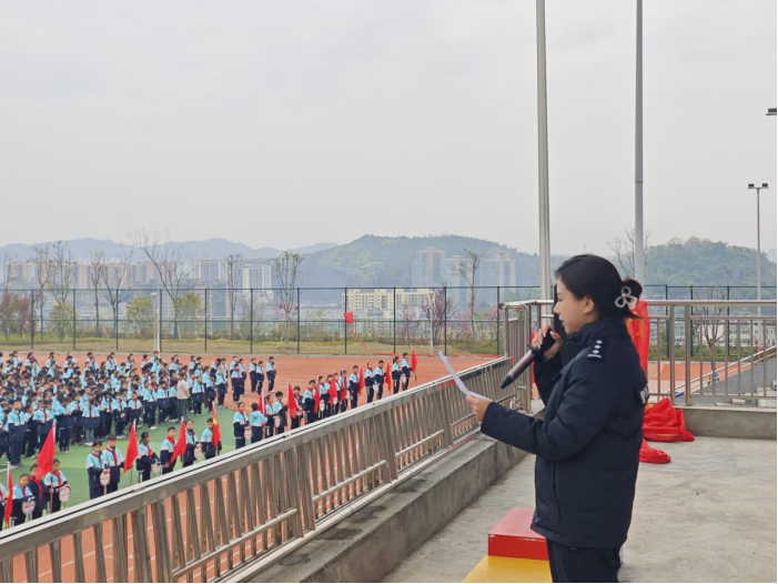 湖南省吉首市乾雅小学关工委：为学生的成长保驾护航