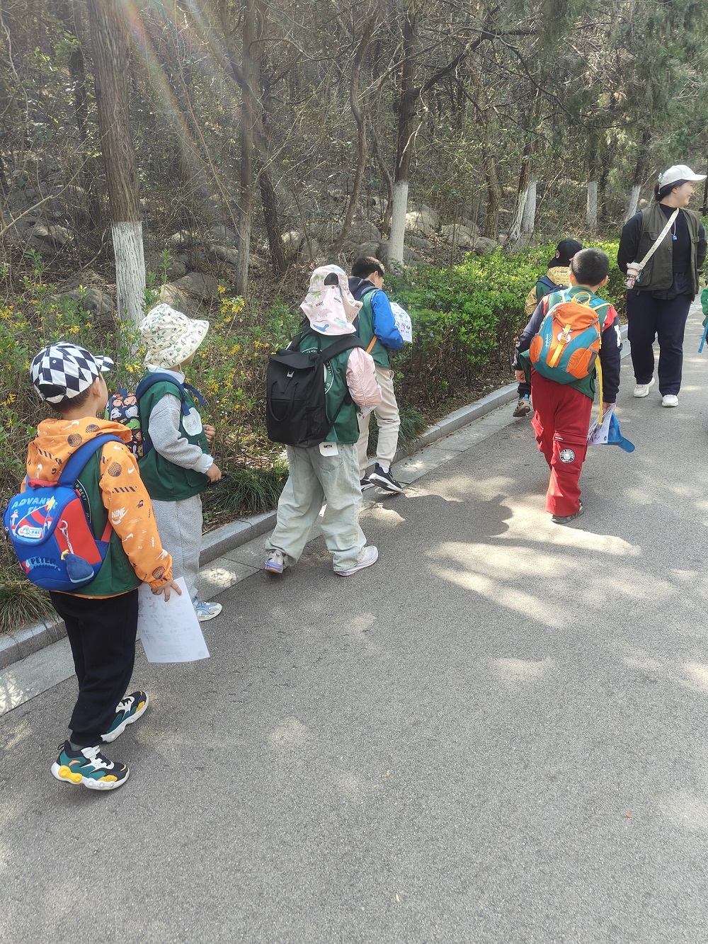 江苏省徐州市经开区徐庄镇张家村关工委开展“飞扬少年 快乐研学”主题活动