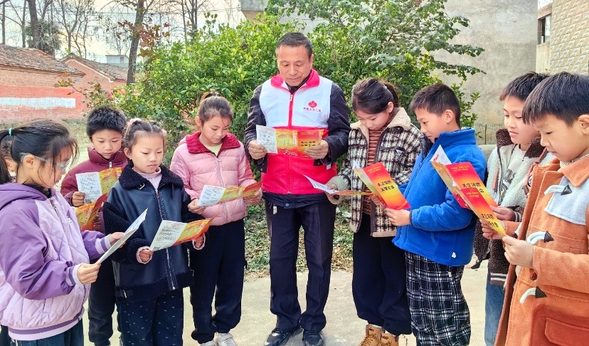 安徽省阜阳市阜南县于集乡关工委开展“消防宣传走村入户”主题教育活动