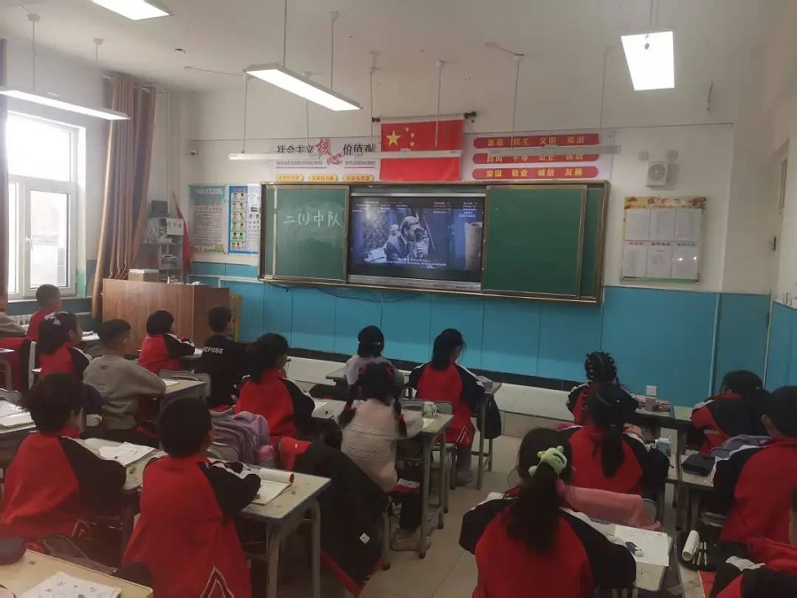 内蒙古自治区赤峰市敖汉旗下洼中心小学关工委开展“追思清明 薪火相传”主题活动