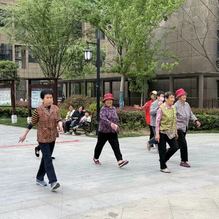安徽省合肥市包河区义城街道龙咀湖关工委开展“健康生活，一起行动”活动
