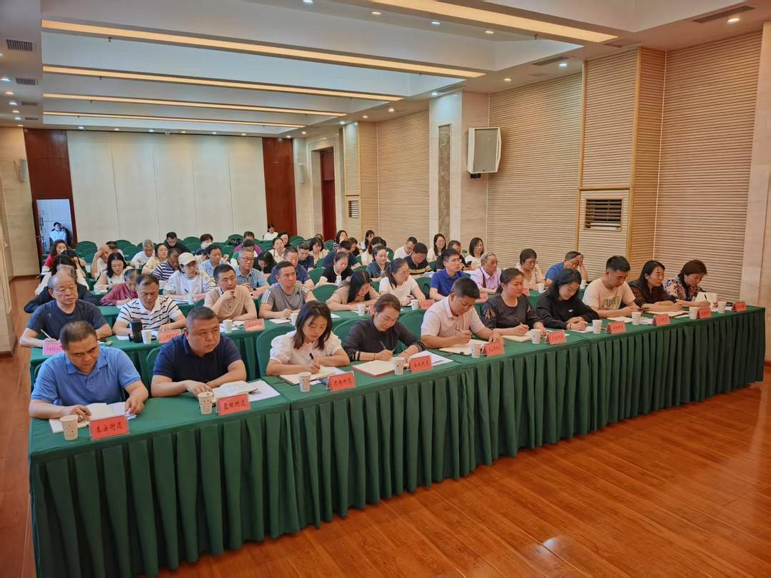 泸州市江阳区召开2025关心下一代工作推进会
