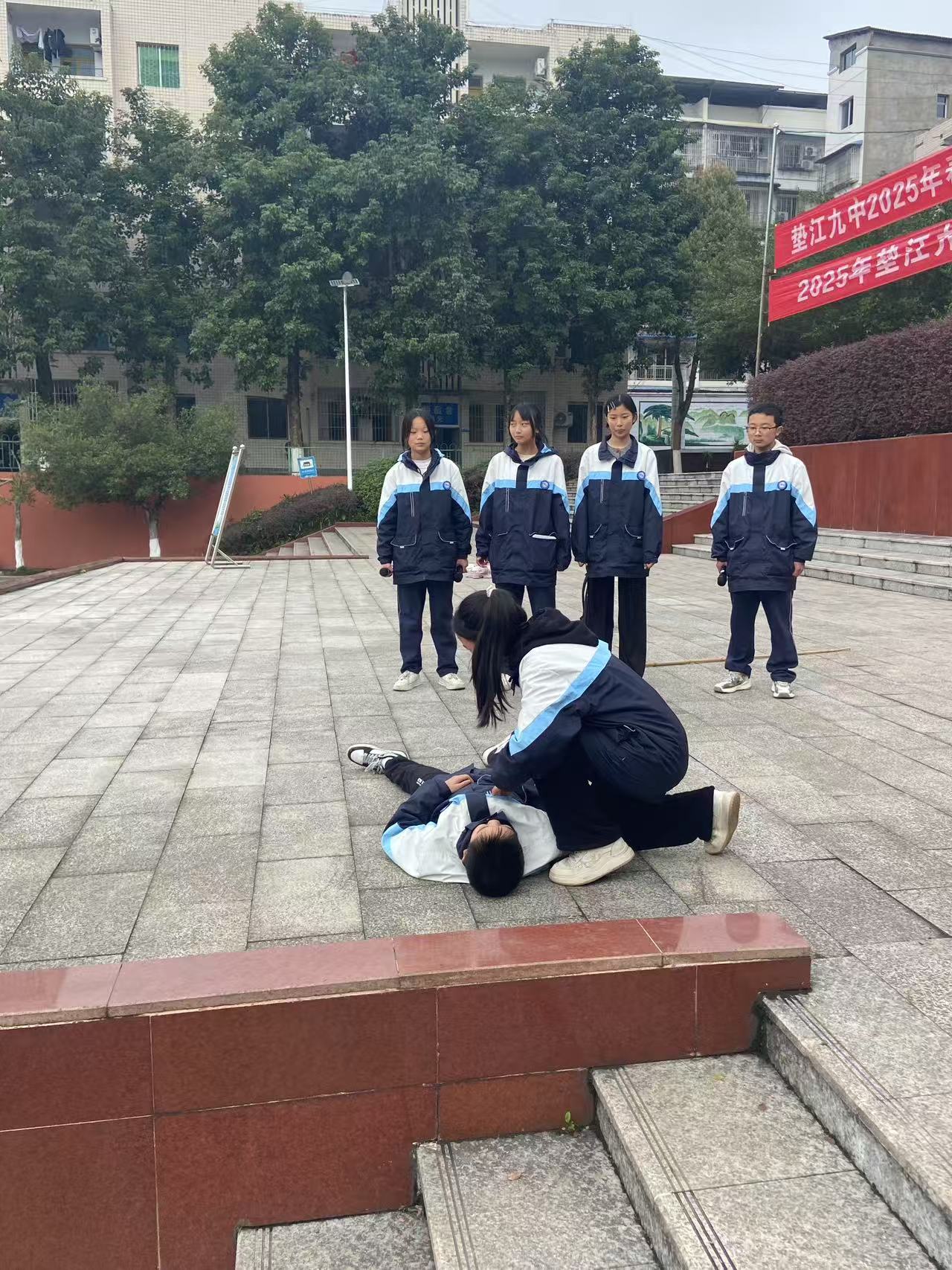 重庆市垫江第九中学校关工委开展“珍爱生命、预防溺水”安全教育系列活动