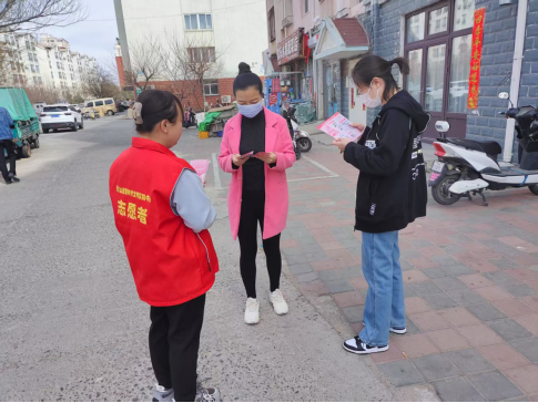 环境整治不留死角  齐心打造靓丽社区——内蒙古自治区赤峰市元宝山区西城街道如意东社区关工委组织环境整治活动