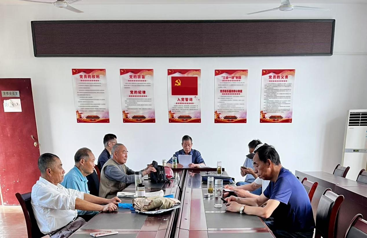 安徽省六安市舒城县百神庙镇关工带领“五老”学习中央八项规定精神